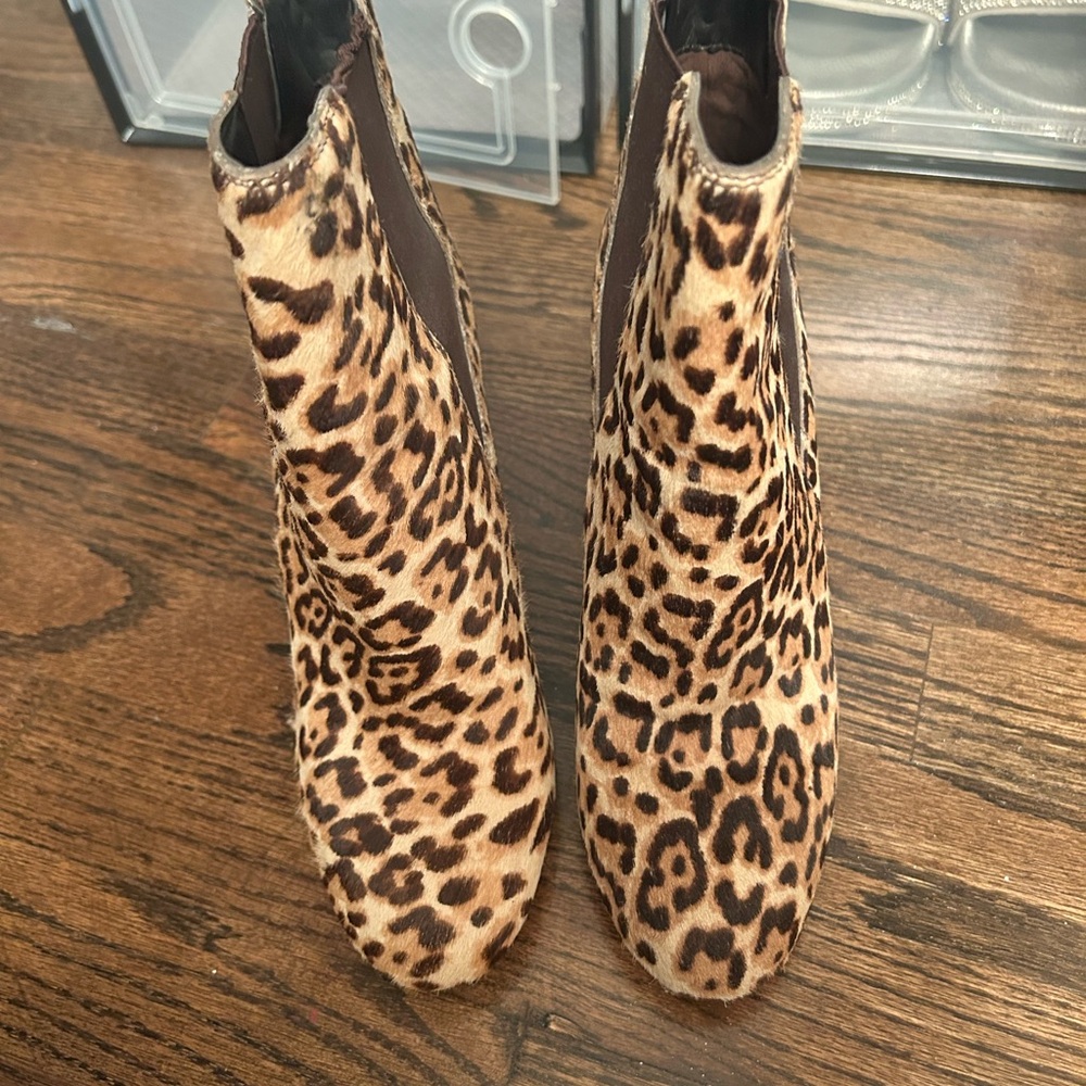 Like New Sam Edelman Leopard Print Ankle Booties